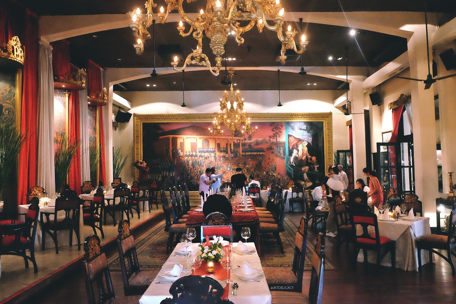 12 Cafe di Jakarta Pusat Paling Enak dan Nyaman Buat Hangout